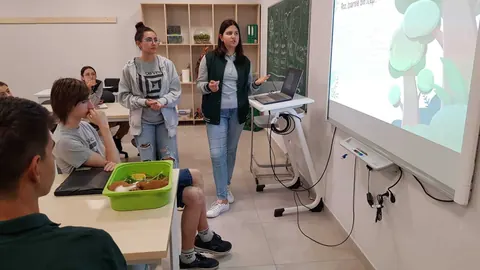 LECȚIE ȘTED LA BIOLOGIE: ,,Organismele în mediul lor de viață”, mai 2022 — fotografia 5