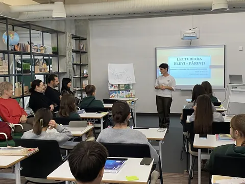 Campania de promovare a lecturii: „LECTURIADA PĂRINȚI – ELEVI”, clasele a VII-a „C„ / „Z”, noiembrie 2023 — fotografia 5
