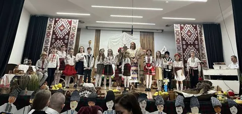 Proiect Transdisciplinar "Lunarul tradițiilor și obiceiurilor naționale!" — fotografia 3