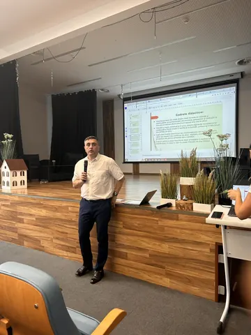 Formare profesională: „Integritatea și etica personalului didactic”, 29 august 2024 — fotografia 2