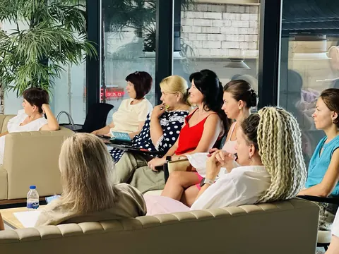 Formare profesională: Sănătate mintală în școală. Conștientizare, semne, simptome și probleme, 14 august 2024 — fotografia 4