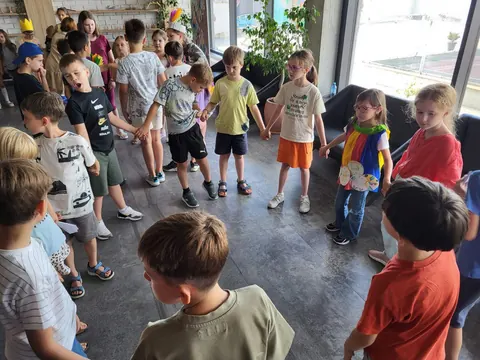 🥳🤩Tura a II-a “Davinciada în jurul lumii” ne-a provocat să reinventăm utilizarea unor lucruri de care deja cineva s-a… — fotografia 4