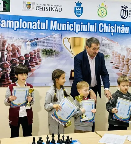 Rezultate școlare, Comisia Metodică Sport, Campionatul Municipiului Chișinău la Șah, ianuarie 2025 — fotografia 3