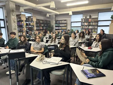 LECTURIADA ELEVI-PĂRINȚI-PROFESORI, cu tema: „Societatea vs. — fotografia 3