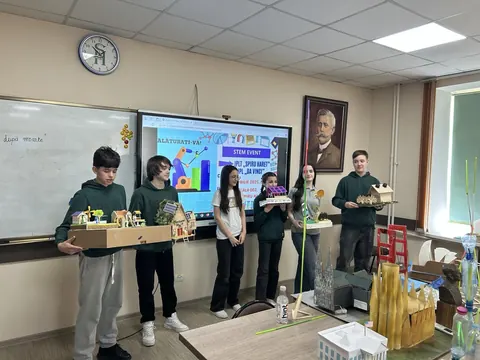 Eveniment educativ în cadrul STEM Discovery Campaign, susținut de Scientix, și al proiectului eTwinning „STEM… — fotografia 5