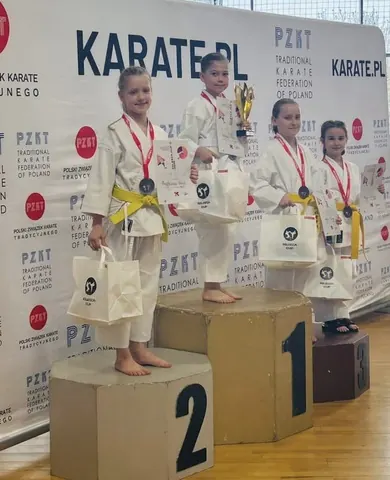 Rezultate școlare, Turneu internațional de Karate, Polonia, aprilie 2025 — fotografia 3